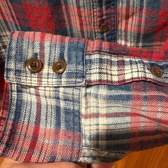 Lucky Brand mesa plaid flannel shirt. Classic fit pearl buttons Size M - Picture 5 of 14